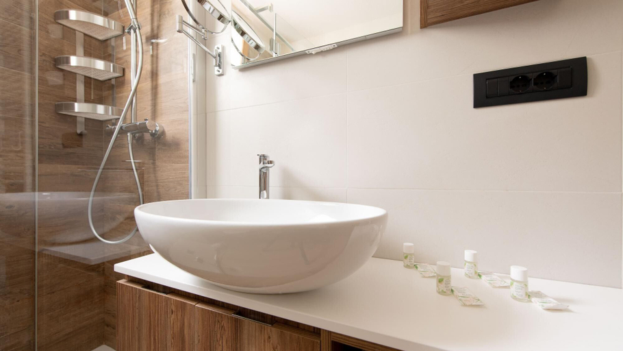 Bathroom 5, Italianway - Bagni Nuovi 12, Sondrio