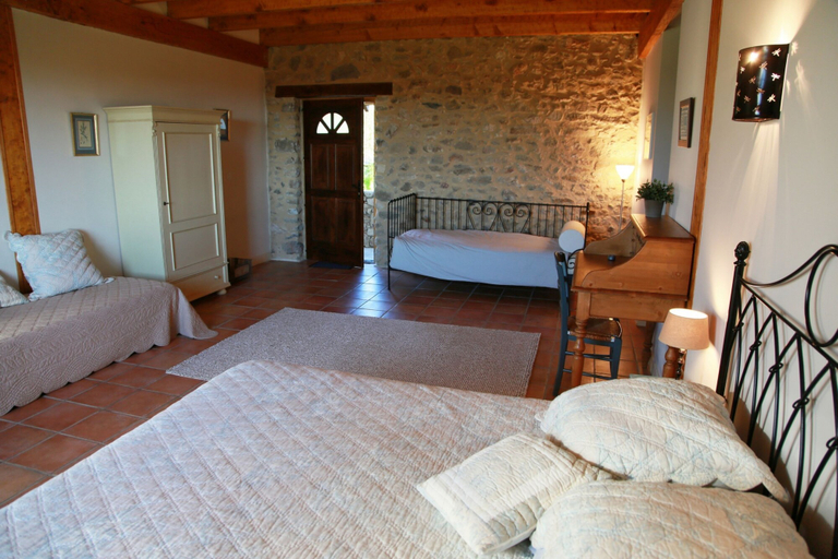 Bedroom 4, Domaine le Muret, Aveyron