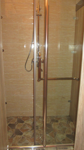 Bathroom 3, Nirvana Hotel - Hostel, Gannan Tibetan