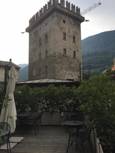Exterior & Views 2, De La Tour, Sondrio