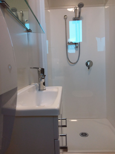 Bathroom 3, Pine Lake View Lodge, Waimakariri