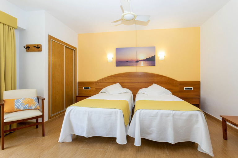 Bedroom 4, Hostal Manolita, Baleares