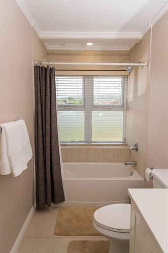 Bathroom 3, Imperial Topaz At Richmond