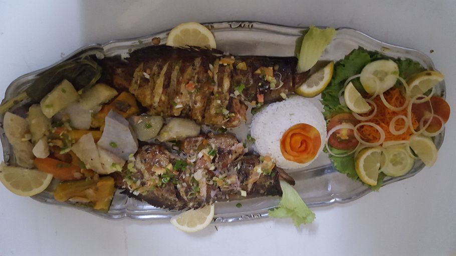 Food & Drinks 4, Chez Loutcha Residencial