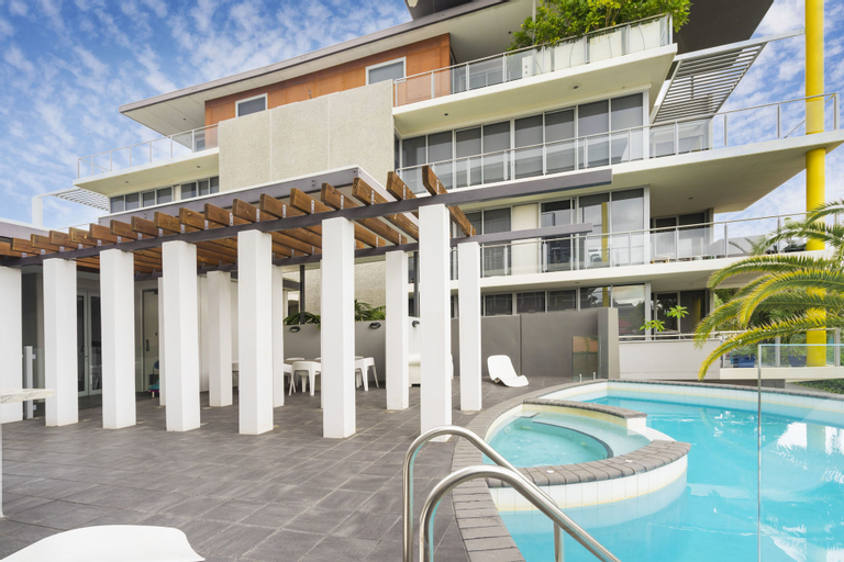 Sport & Beauty, Luxury Modern Double Ensuite Apartment, Vincent