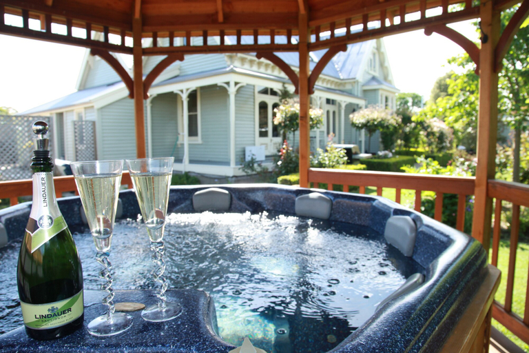 Sport & Beauty 5, Lilac Rose Boutique Bed and Breakfast, Christchurch