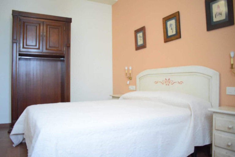 Bedroom 2, Casa Rural Herrera, Jaén