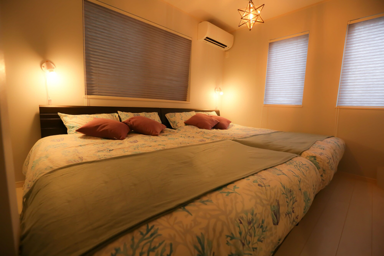 Bedroom 3, Jikukan Hare, Onna