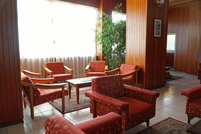 Others 4, Family Hotel Como, L'Aquila