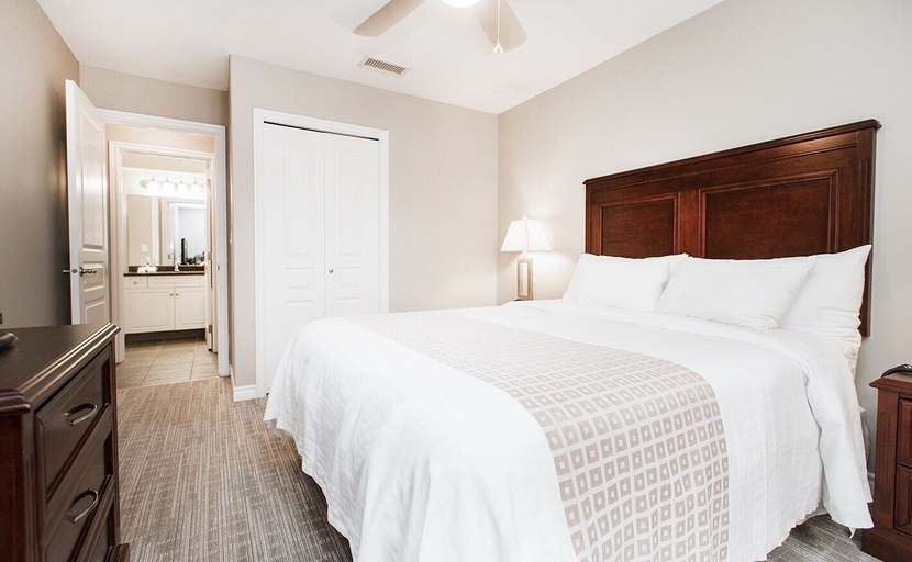 Bedroom 4, Canterra Suites Hotel, Division No. 11