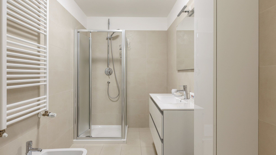 Bathroom, Italianway Comfort - Traiano 37C, Milano