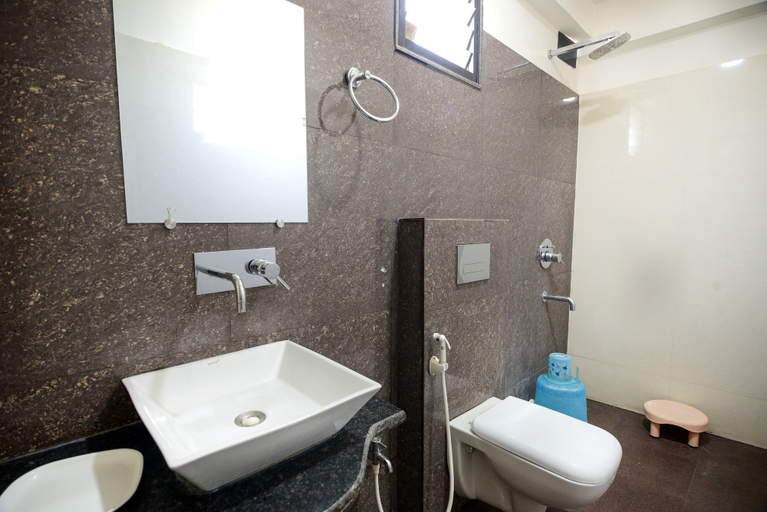 Bathroom 3, Hotel Pal Residency, Rewa