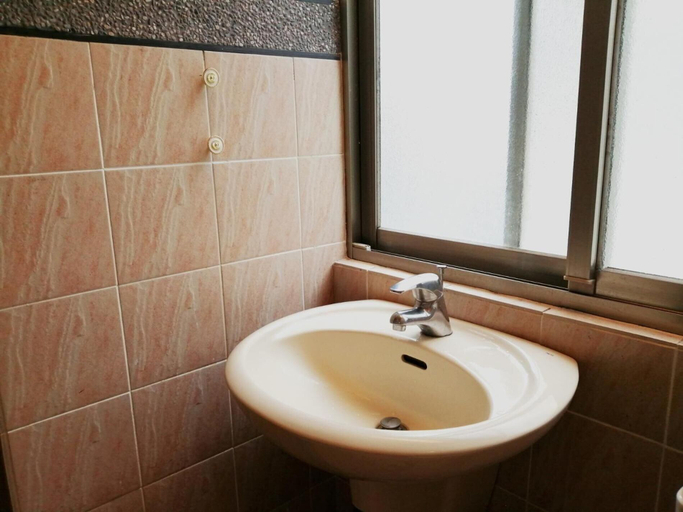 Bathroom 3, Te en Té Tea &Floriage Hostel, Tainan