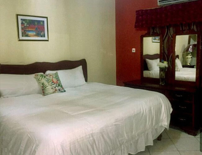 Bedroom 3, Sea Breeze Rentals