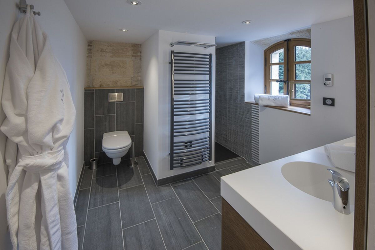 Bathroom 5, Château Prieuré Marquet - Chambres d'Hôtes D'exception, Gironde