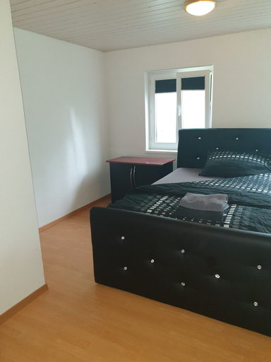 Bedroom 2, 3 Bedroom Apartment in Arbon, Arbon