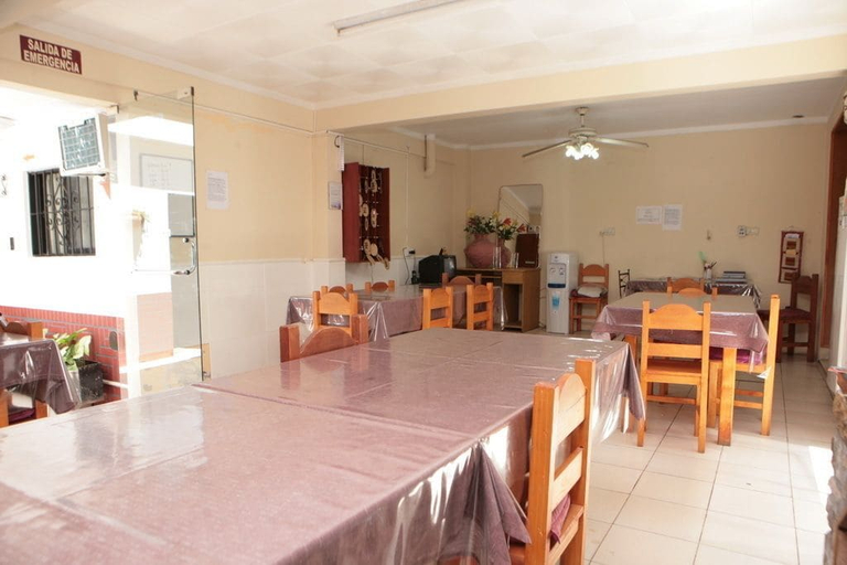 Food & Drinks, Hostal La Linda, Capital
