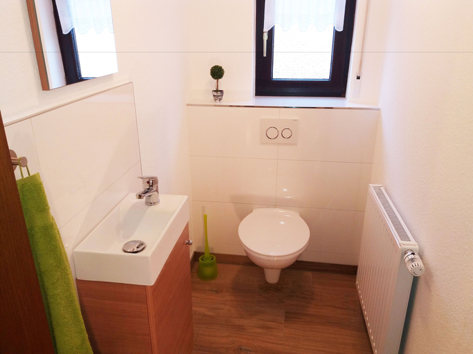 Bathroom 4, Gräfrath Gästehaus Neunkirchen-Seelscheid, Rhein-Sieg-Kreis