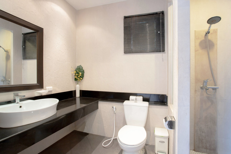 Bathroom 4, Villa Dokmai—Tropical Oasis near Nai Harn, Pulau Phuket