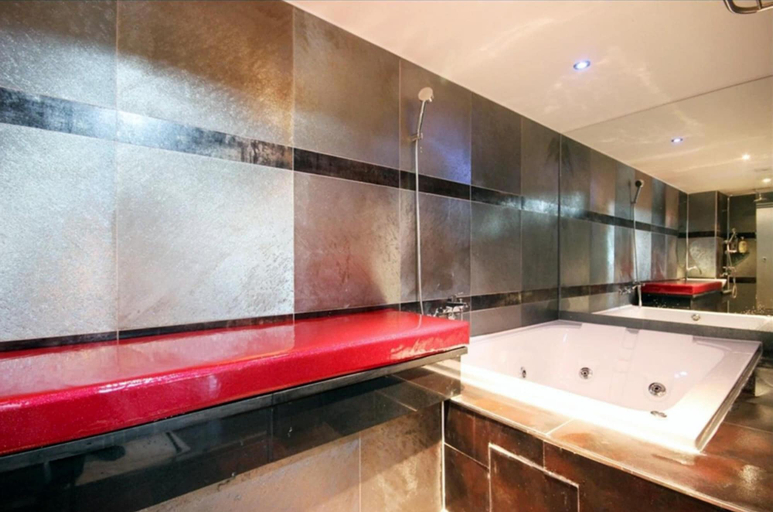 Bathroom 5, Hotel June Haeundae, Haeundae