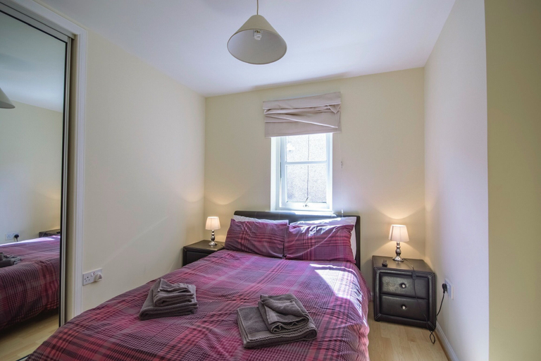 Bedroom 3, 5 Varis Apartments, Moray