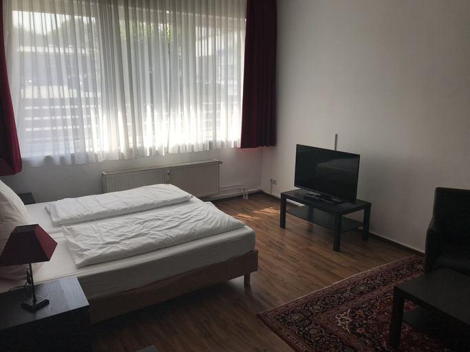 Bedroom 2, Garni Hotel Lore, Hamburg