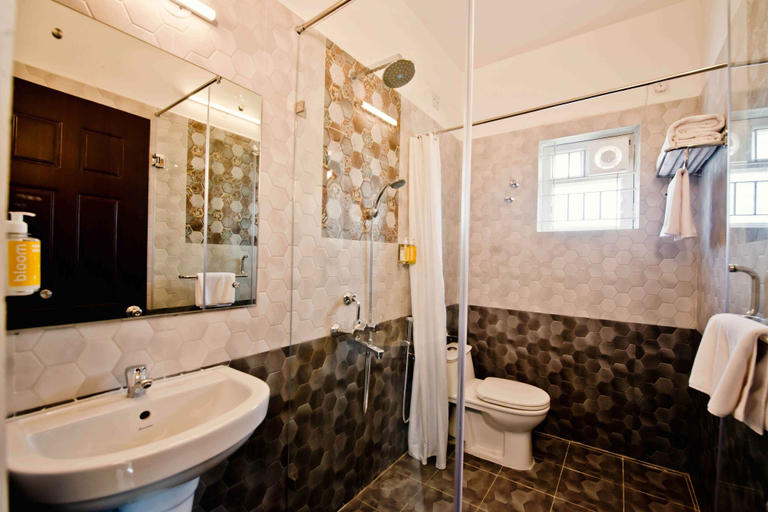 Bathroom 4, X by Bloom - Hebbal, Bangalore