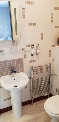 Bathroom 5, Foinaven Bed & Breakfast, Highland