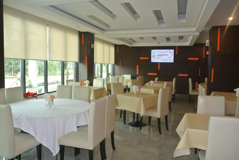 Food & Drinks 5, S Tara Grand Hotel, Muang Surat Thani