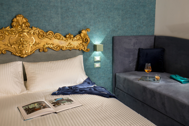 Bedroom 4, GCF Luxury Suites, Guest House, Rome