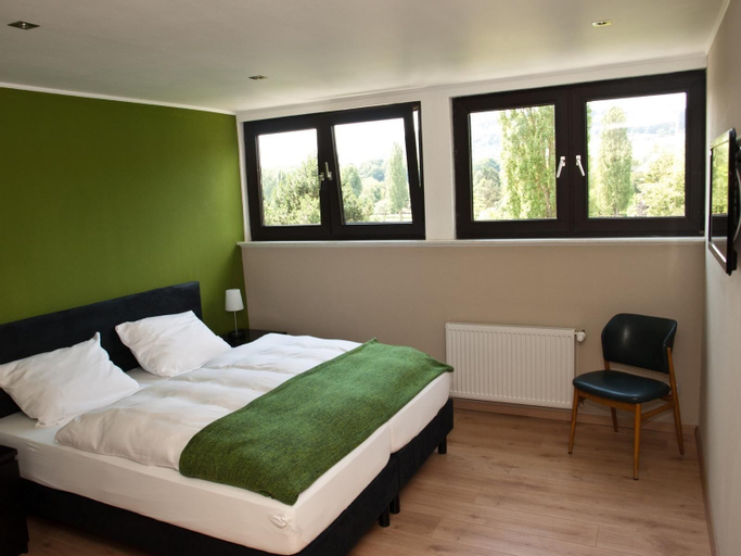 Bedroom 5, Landgasthof Ralinger Hof, Trier-Saarburg