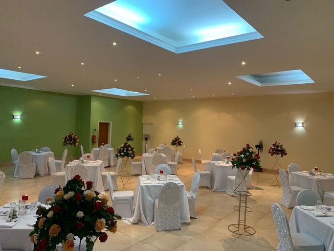 Food & Drinks 5, The Equator Hotel, Arusha Urban