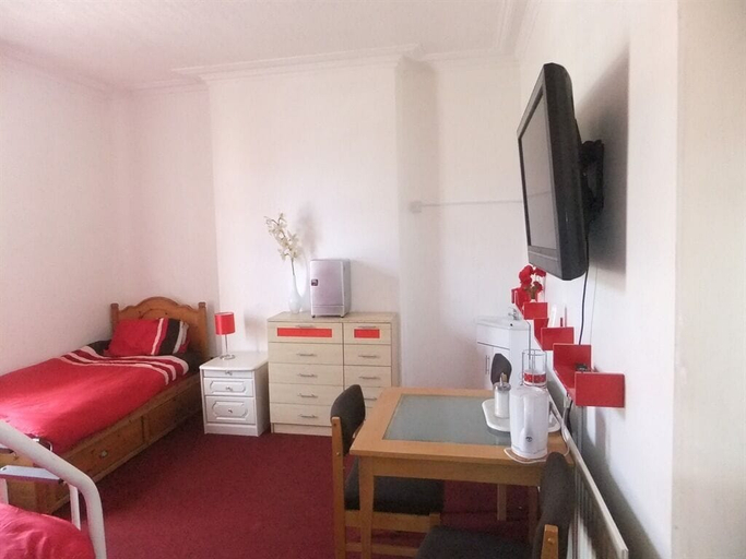 Bedroom 3, Heavenly Nights Guest House, Sheffield