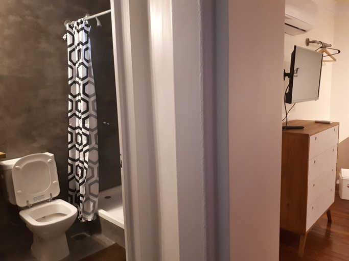 Bathroom 4, Sabatico Travelers Hostel & Guesthouse, Distrito Federal