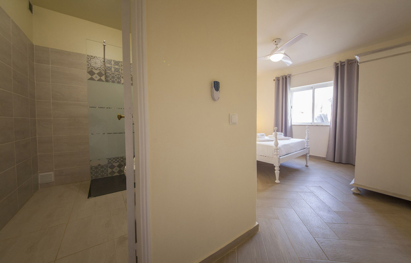 Others 5, C10 - Lagos Center Apartment, Lagos