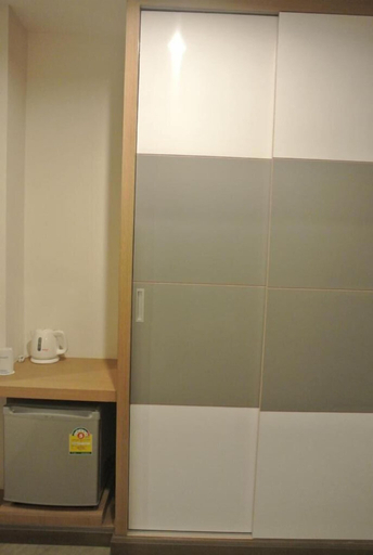 Bathroom 4, S Tara Grand Hotel, Muang Surat Thani