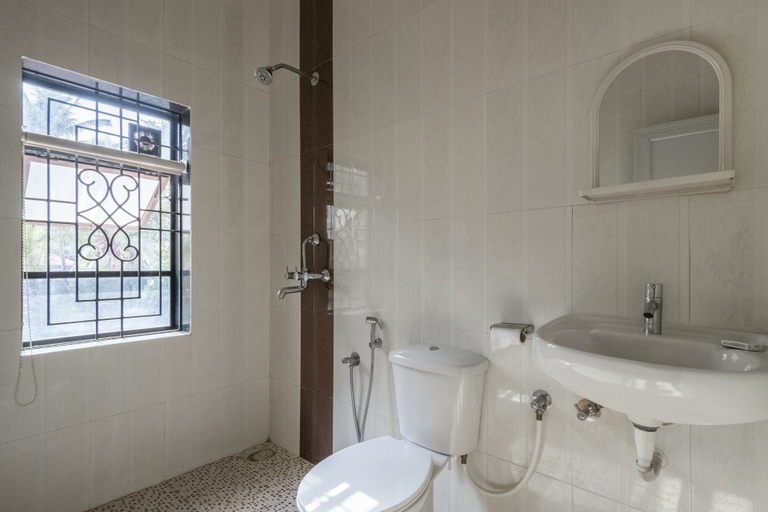 Bathroom, GuestHouser 1 BHK Apartment in - 84f8, North Goa