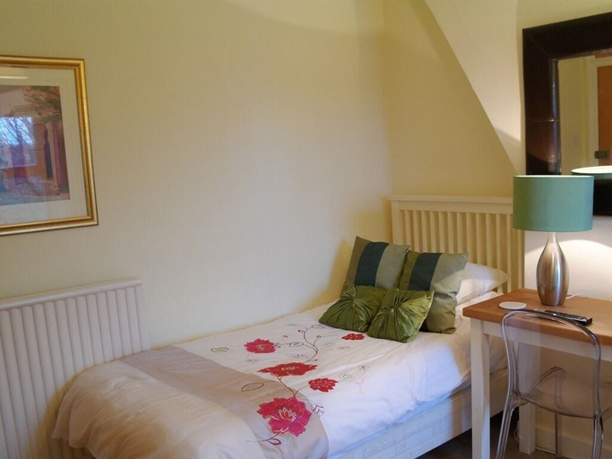 Bedroom 2, Bay Tree House, Dorset