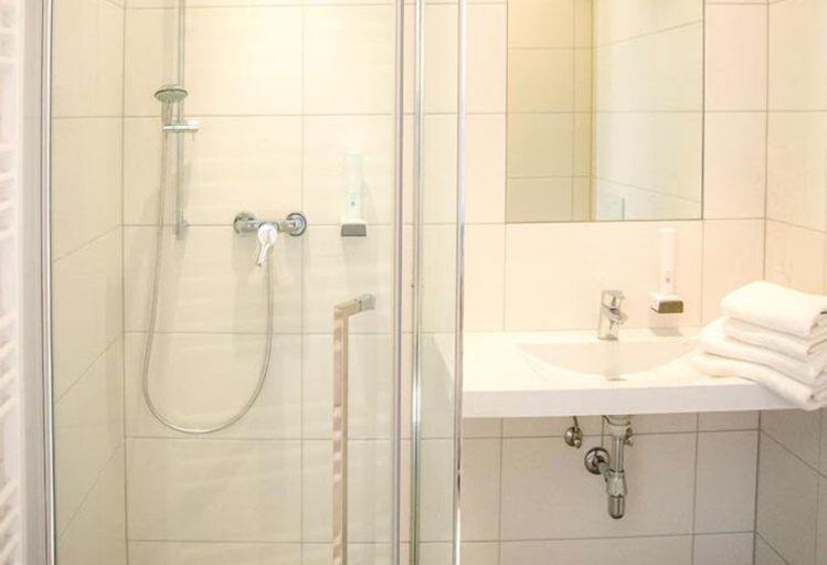 Bathroom 4, Gasthof Wachter, Murtal