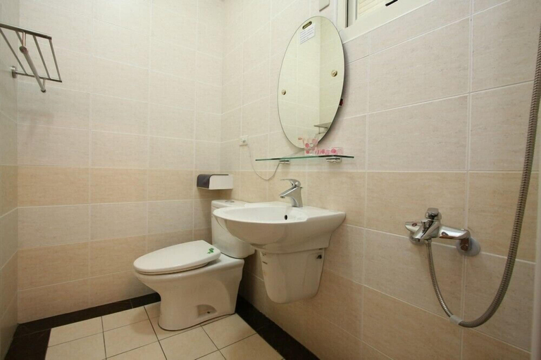 Bathroom 3, Hope Sea Bed and Breakfast, Hualien