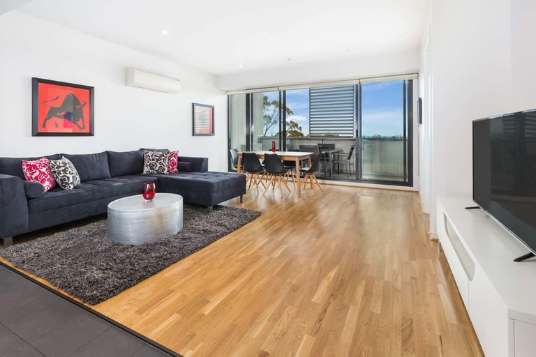Others 5, Executive Apartment With Bay Views, Melbourne