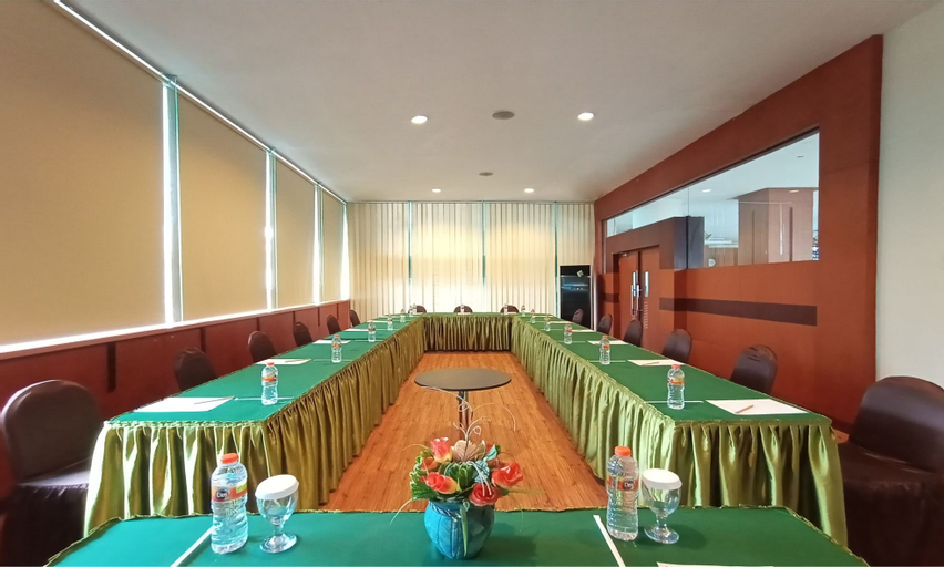 Business Facilities 20