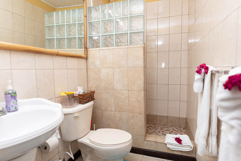Bathroom, Gordian Terrace
