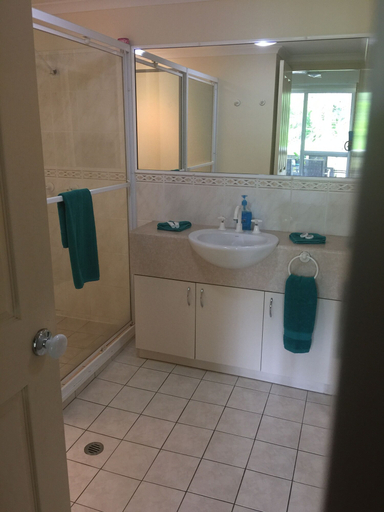 Bathroom 4, Cairns Golf Course Apartment, Cairns