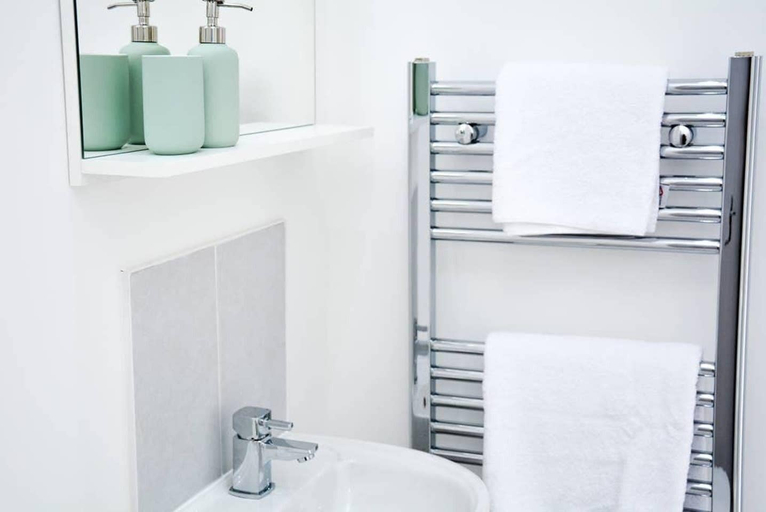 Bathroom 4, Pearl House Cardiff - Apartment 1, Cardiff