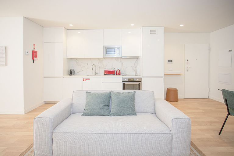 Others 5, Liiiving - City Design Apartment C, Porto