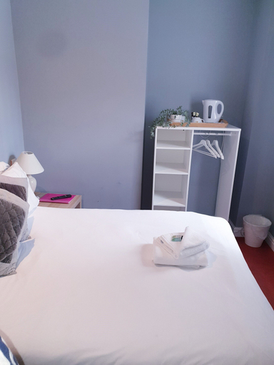 Bedroom 2, The Grey Horse, Darlington