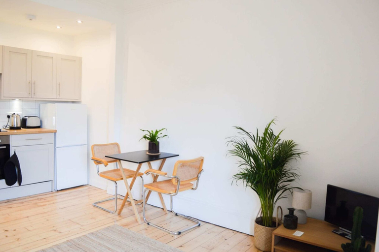 Others 4, Modern 1 Bedroom Flat In the Heart of Edinburgh, Edinburgh