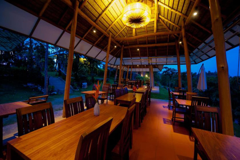 Food & Drinks 5, Phukumhom, Pak Chong