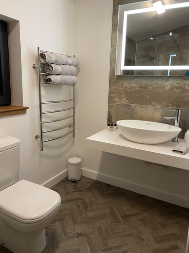 Bathroom 4, Stones Luxury B&B with hot tub and self-contained rooms, Highland